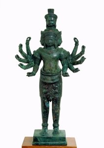 Birçok kol ve kafa ile Shiva, Angkor (bronz)